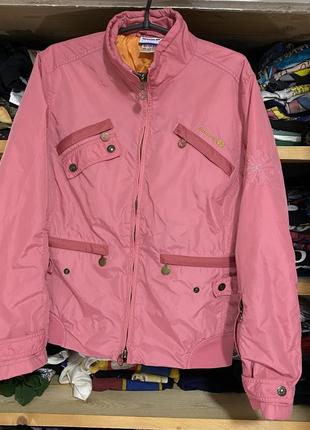 Осіння жіночка розова куртка reebok classic