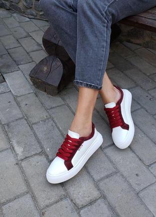 Женские белые кеды из натуральной кожи