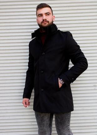 Стильное чёрное пальто без капюшона1 фото