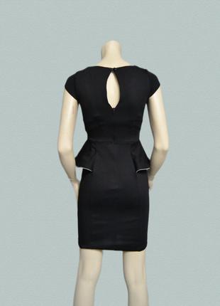 Черное платье с баской3 фото
