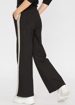 Спортивні штани, широкі