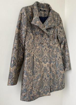 Классическое пальто мини с вышивкой размера m, l1 фото