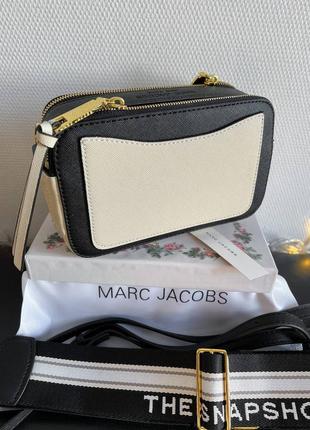 Marc jacobs light beige брендовая бежевая шикарная сумочка жіноча розкішна бежева сумка бренд5 фото