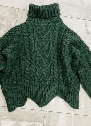 Зелений в'язаний светр
