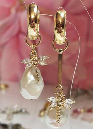 Сережки асиметричні з бароковим перлами