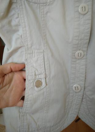 Лёгкий светлый пиджак3 фото