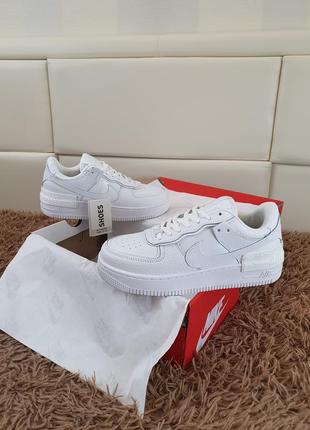 Модные женские кроссовки со скидкой белые nike air force 1 shadow найк аир форсе шедоу 13 фото