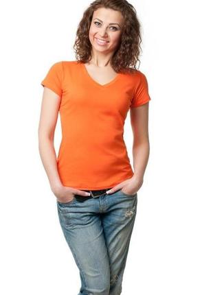 Футболка женская с v-образной горловиной оранжевого цвета