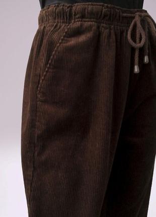 Укорочені завужені вельветові штани на резинці бренду amalina7 фото
