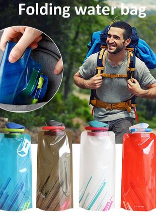 Складная бутылка для воды с карабином 550 мл sport bottle. мягкая гибкая бутылка для туризма спорта коричневая