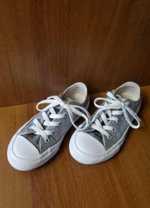 Кеды фирмы converse. размер 28 ( стелька 18 см )