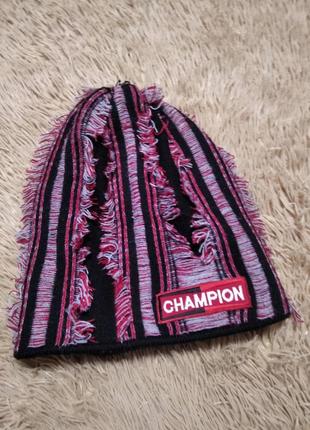 Шапка чорно-червона champion
