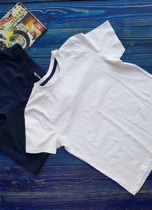 Школьный базовый набор футболка и шорты для мальчика на 9-10 лет