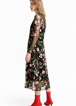 Платье h&m  вышивка в цветы!
