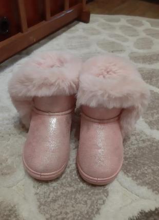 Зимові чобітки.угги.