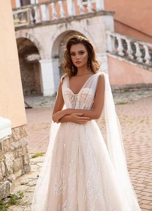 Весільна сукня