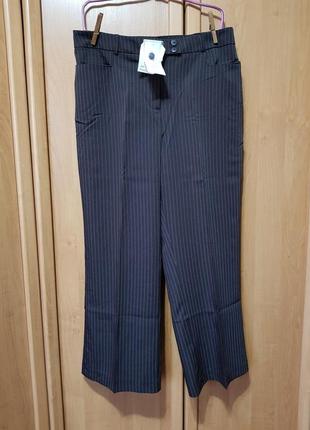 Классические костюмные укороченные брюки, тёмно-коричневые брюки кюлоты в полосочку1 фото