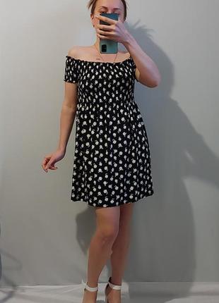 Сукня в квітковий принт від clockhouse