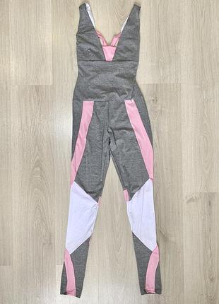 Спортивный комбинезон для фитнеса