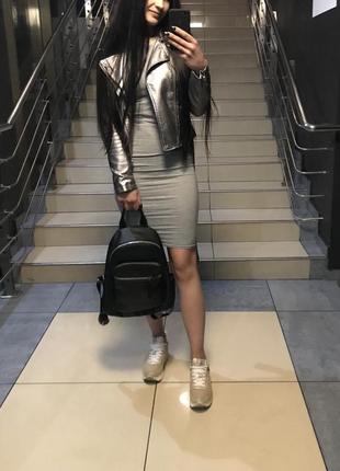 Плаття і косуха