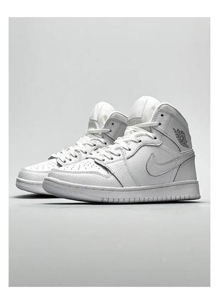 Кроссовки женские nike jordan high белые / кросівки жіночі найк джордан высокие білі кроссы