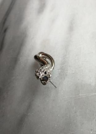Ошатні сережки змія з білими стразами камінням4 фото