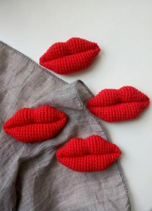 Брошка губки