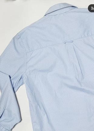 Классическая нежно-голубая рубашка с оригинальными пуговицами🔥3 фото