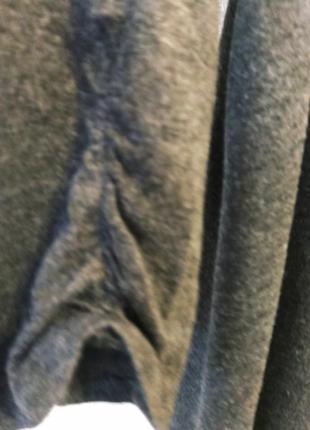 Трикотажная туника с красивым кружевом и дэкором.