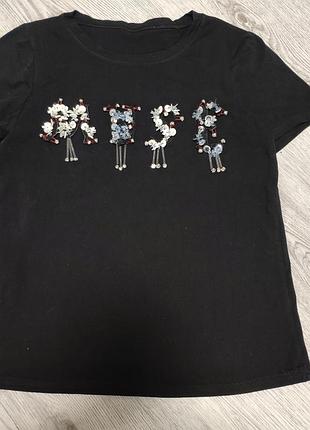 Футболка з декором чорна чорна