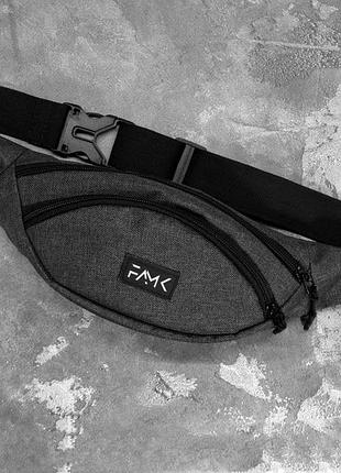 Овальна міні бананка сірого кольору famk