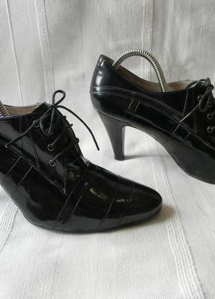 Belle shoes жіночі шкіряні закриті туфлі р. 39