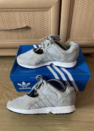 Жіночі стильні кросівки adidas originals