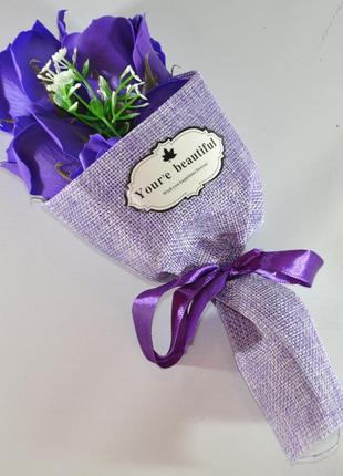 Подарунковий букет фіолетових троянд ручної роботи з мила2 фото