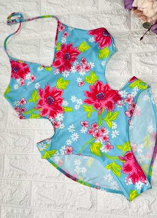 Закритий купальник