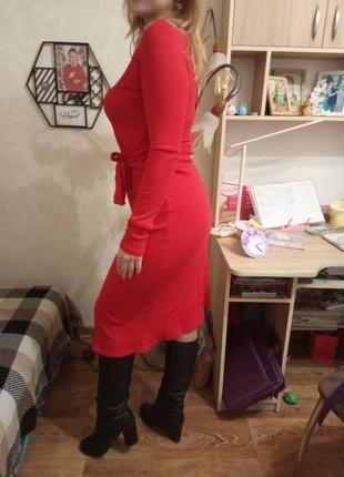 Красное платье с имитацией запаха3 фото