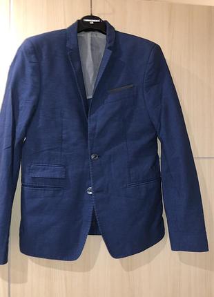 Костюм дитячий дуже класне качество італія