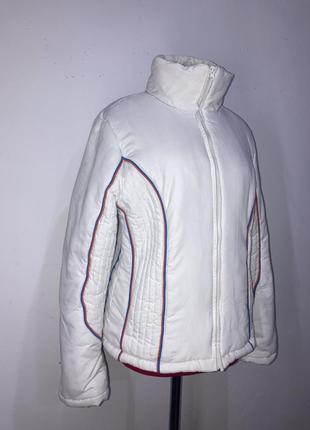 Белая куртка спортивная стиль 70тых