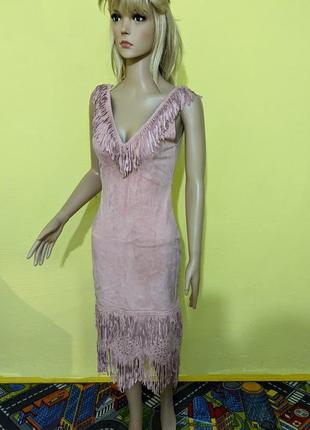 Шикарное кожаное розовое платье миди перфорация бахрама шкіряне плаття сукня міді2 фото