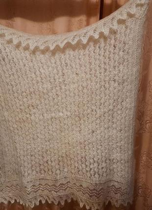 Вязаный платок, шаль