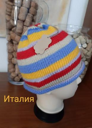 Шапка в смужку італія