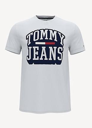 Мужские футболки tommy hilfiger в белом и сером цвете