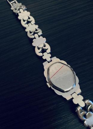 Часы наручные