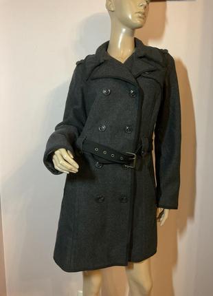 Симпатичне пальто у ялинку/xl/ brend s. oliver
