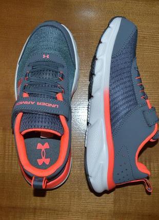 Фирменные кроссовки under armour assert 8 alternate closure. оригинал.