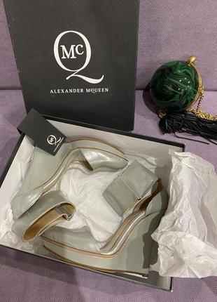 Alexander mcqueen стильные босоножки оригинал новые6 фото