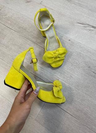 Желтые лимонные босоножки bantil 🎀 замш натуральный удобный каблук1 фото
