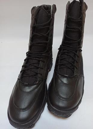Кожаные мужские берцы vibram оригинал. брендове взуття stock3 фото