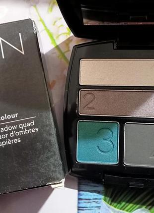 Тени для век avon true colour четырехцветные  "aquamarine mystery"