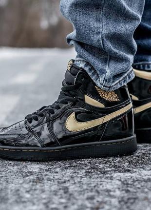 Кроссовки nike air jordan retro 1 glow black/gold